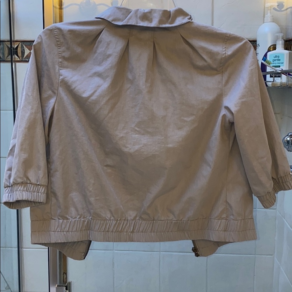Jacket - Picture 4 of 4